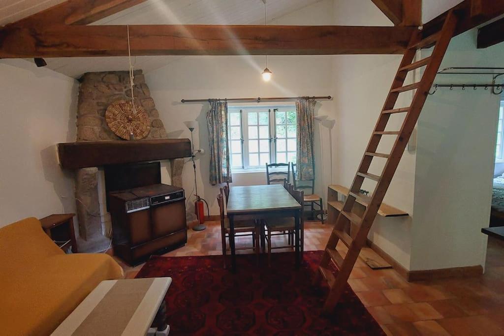 Gite Rustique - Perigord Vert - La Collina 24300 Abjat-sur-Bandiat ภายนอก รูปภาพ
